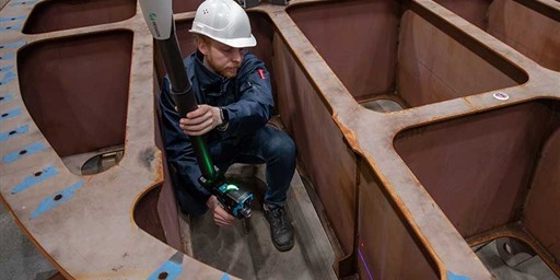 Hexagon accelerates large surface inspection with new 3D laser scanner for handheld and automated robotic applications